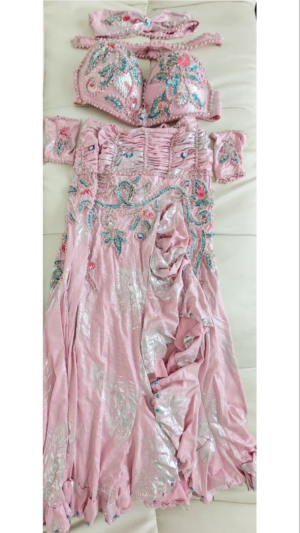 2/11まで特別セール！早い者勝ち！高品質♪上品で華やか♪ベリーダンス衣装