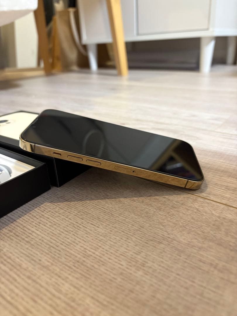 j*r様 Apple iPhone 13 Pro 256GB ゴールド 本体