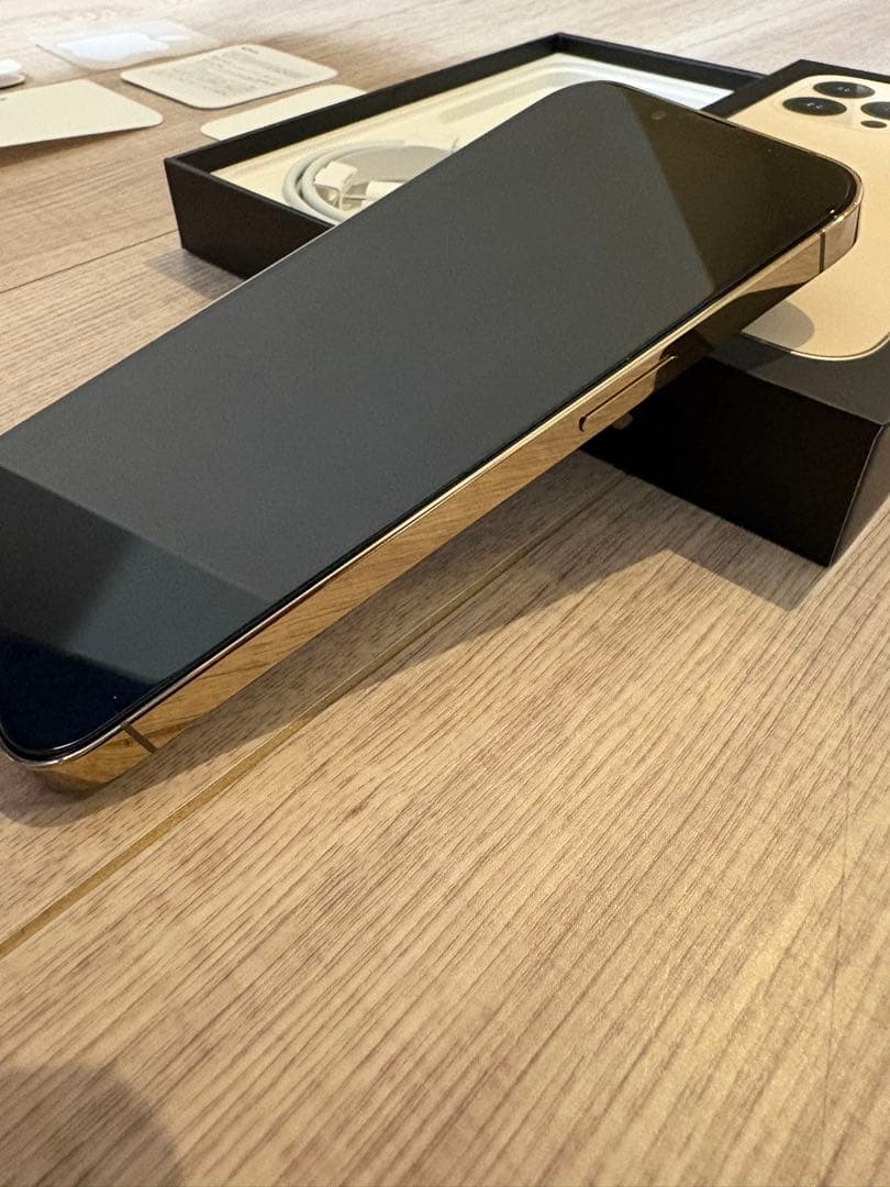 j*r様 Apple iPhone 13 Pro 256GB ゴールド 本体