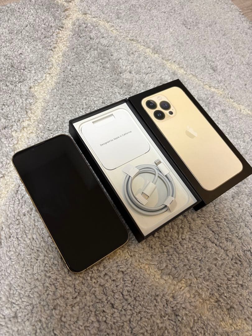 j*r様 Apple iPhone 13 Pro 256GB ゴールド 本体