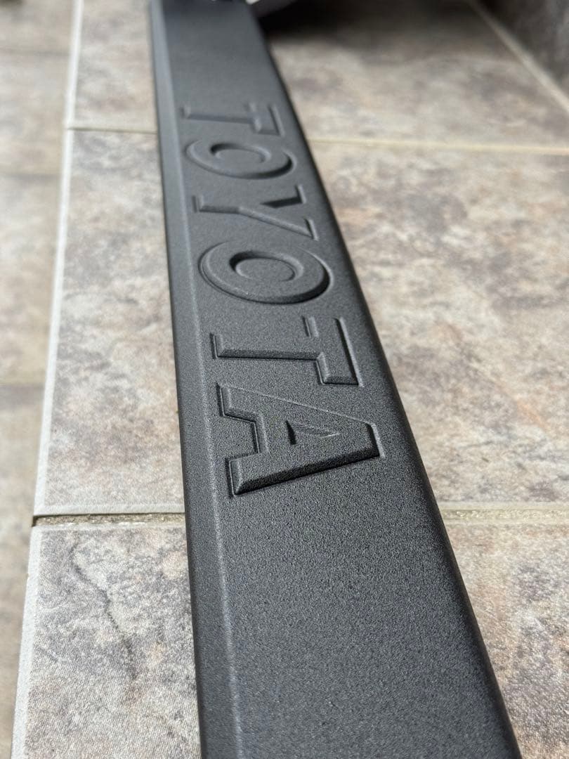 ランドクルーザー250 グリル　モール　リアガーニッシュ　ラプターライナー塗装