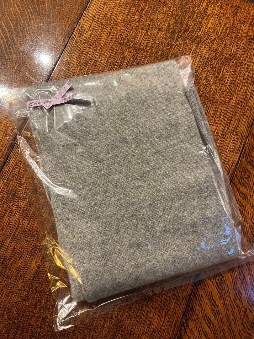 Johnstons of Elgin カシミヤマフラー グレー