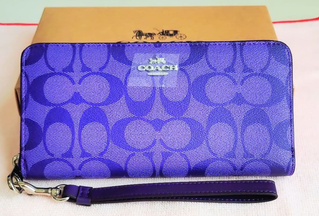 ✿新品未使用❀COACH 長財布パープル★　　　★アウトレットC4452★