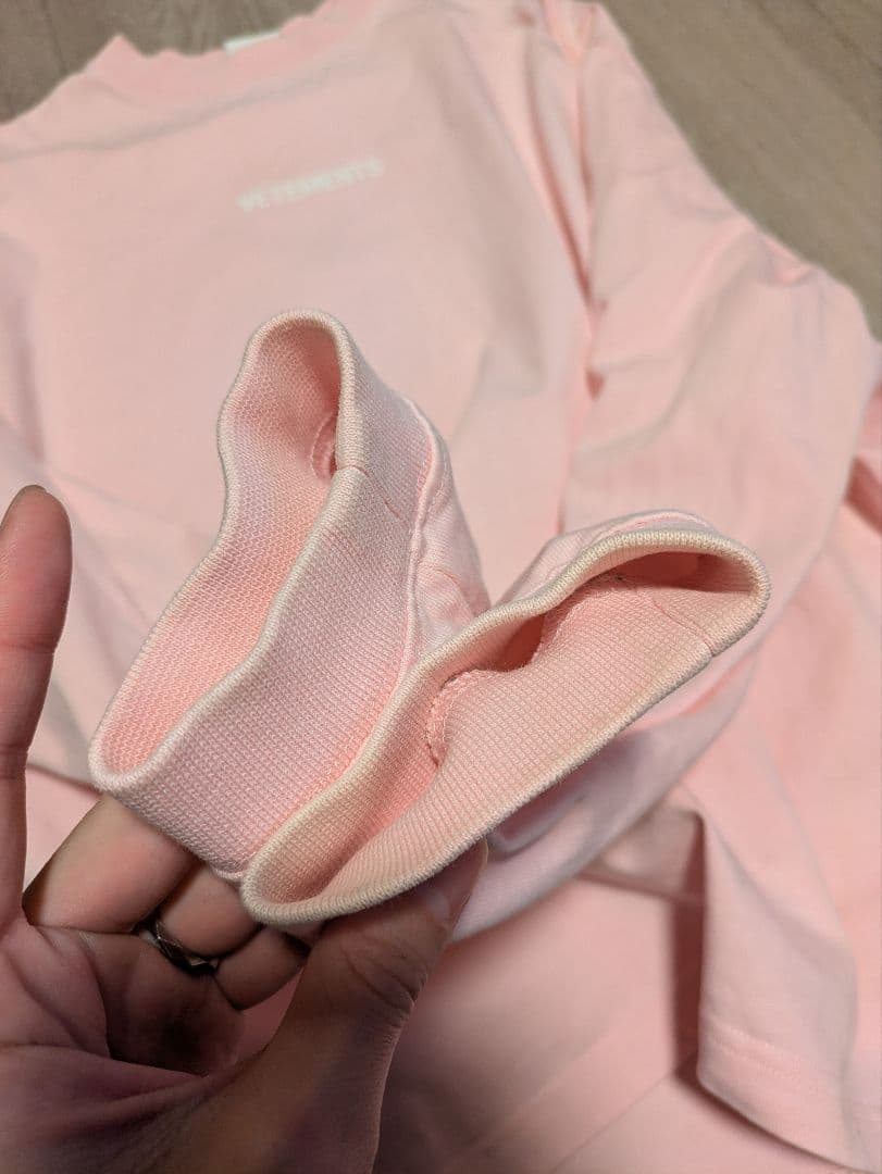 VETEMENTS ロングスリーブTシャツ