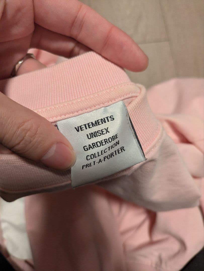 VETEMENTS ロングスリーブTシャツ