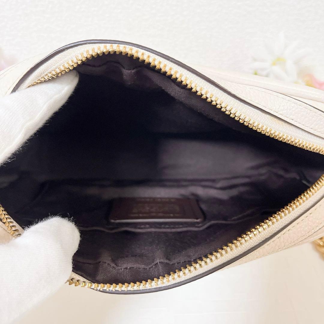 【美品】COACH ショルダーバッグ 斜め掛け カメラバッグ チェーン チャーム