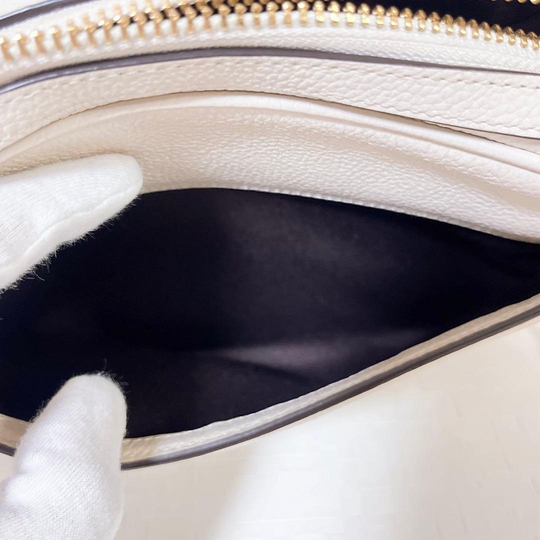 【美品】COACH ショルダーバッグ 斜め掛け カメラバッグ チェーン チャーム