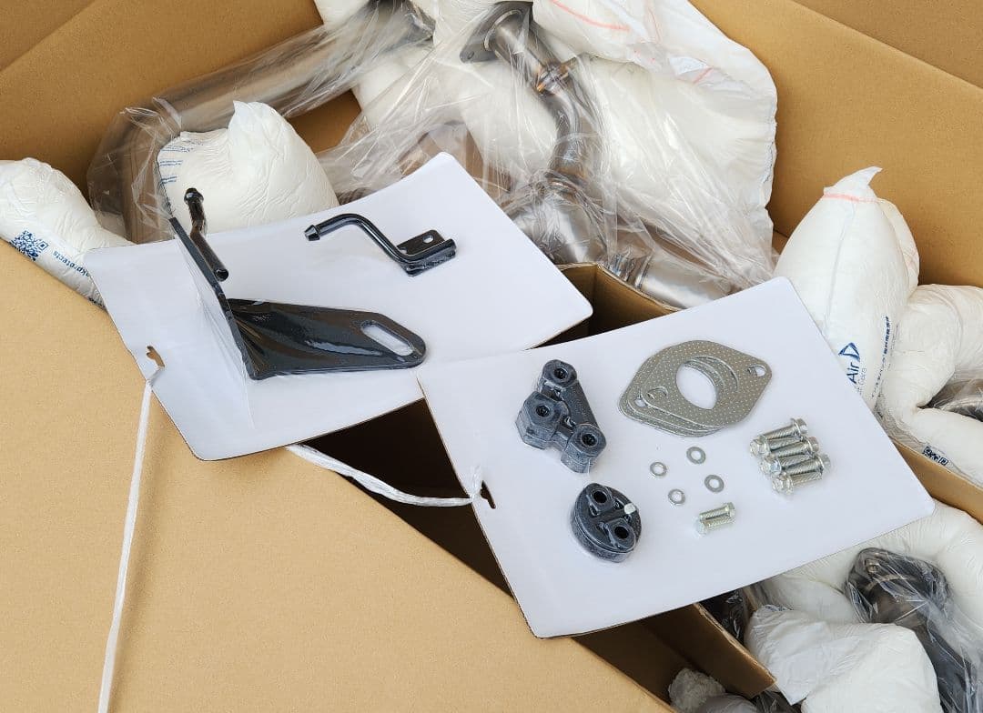 【商談済】TRD｜4本出し スポーツマフラー｜LEXUS ES｜ES300h