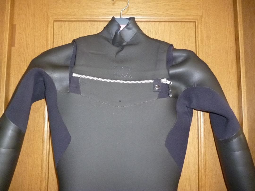 伊*藤様 Billabong（ビラボン）チェストジップセミドライ 全身裏起毛 M