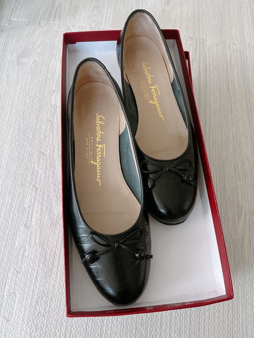 【箱付】フェラガモ フラットシューズ