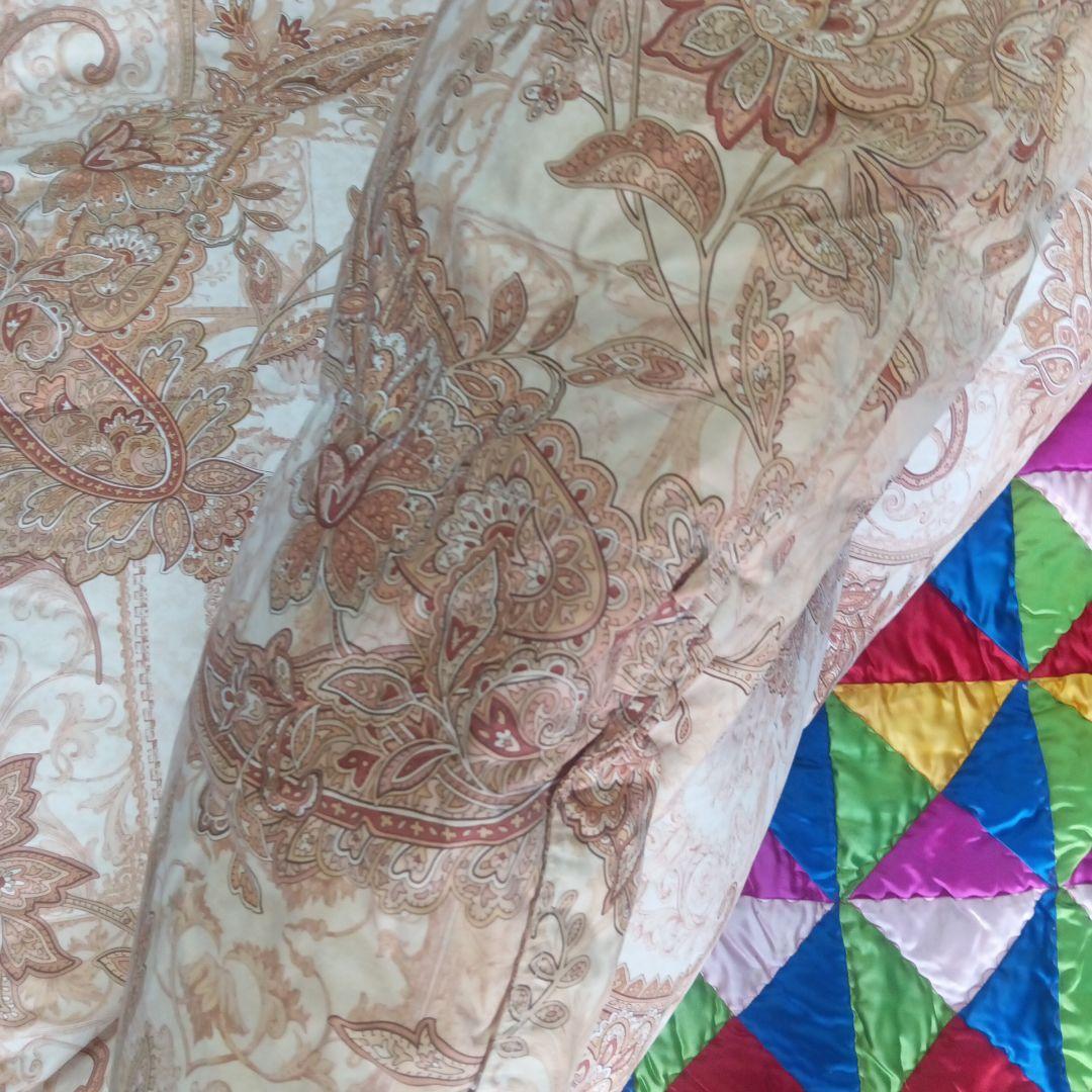 羽毛掛け布団 ベージュ系　ダウン97%　中羽毛1.1㌔ シングルサイズ