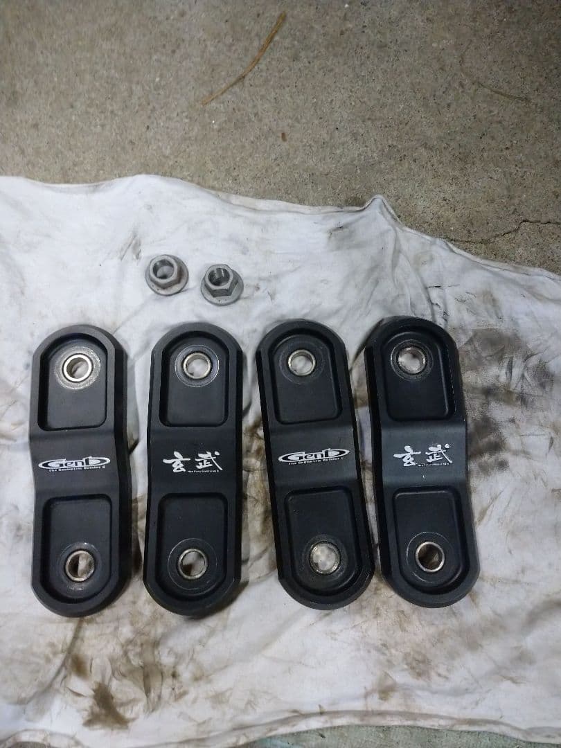 ハイエース 玄武 スキッドアングルアジャスター