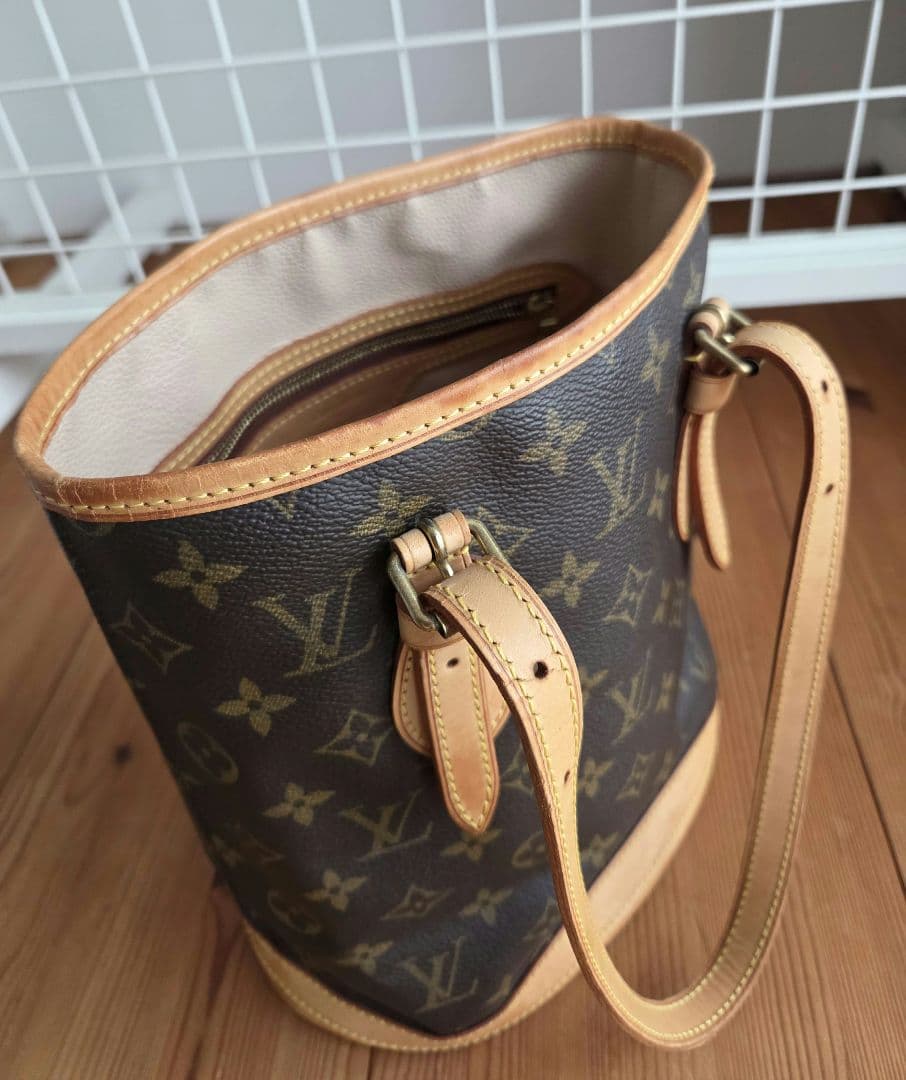 ルイ・ヴィトン M42238 プチ・バケット+ポーチ モノグラム