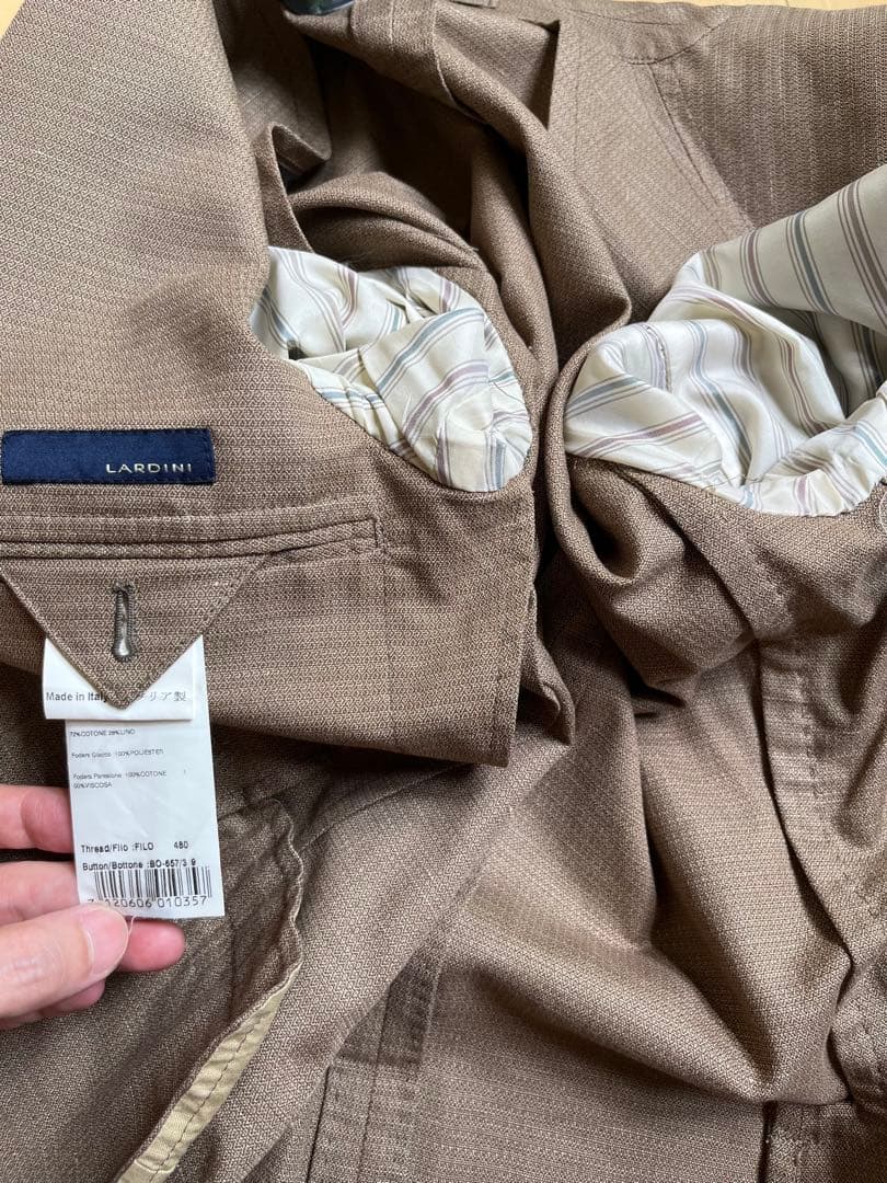 LARDINI ジャガードベージュコットンリネンスーツ