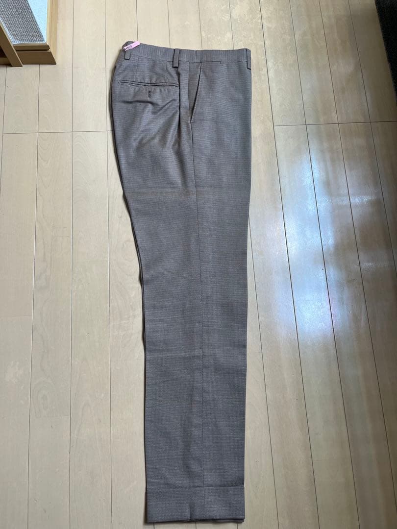 LARDINI ジャガードベージュコットンリネンスーツ