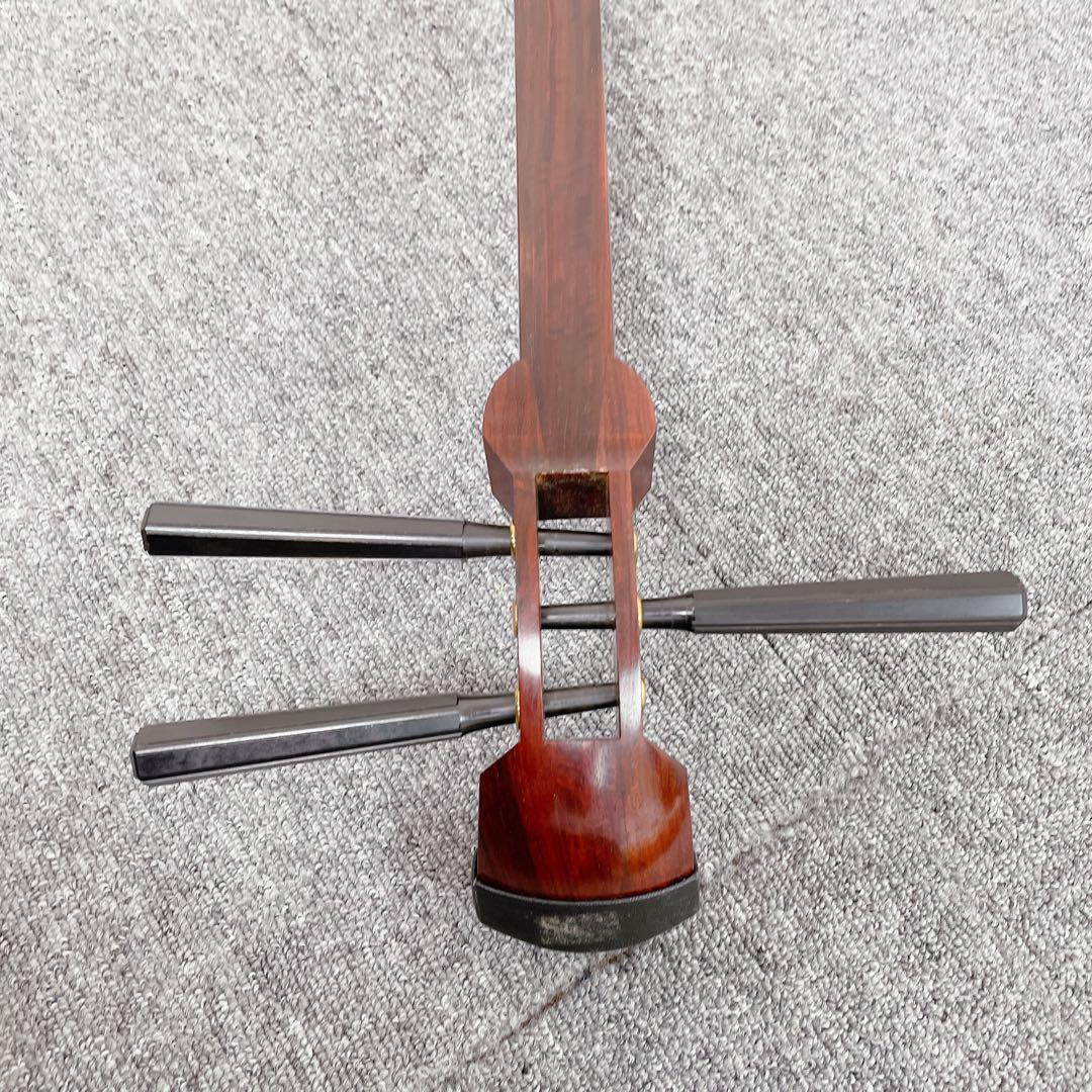 三味線 細棹 紅木 子持ち綾杉胴 一本溝 金細 和楽器