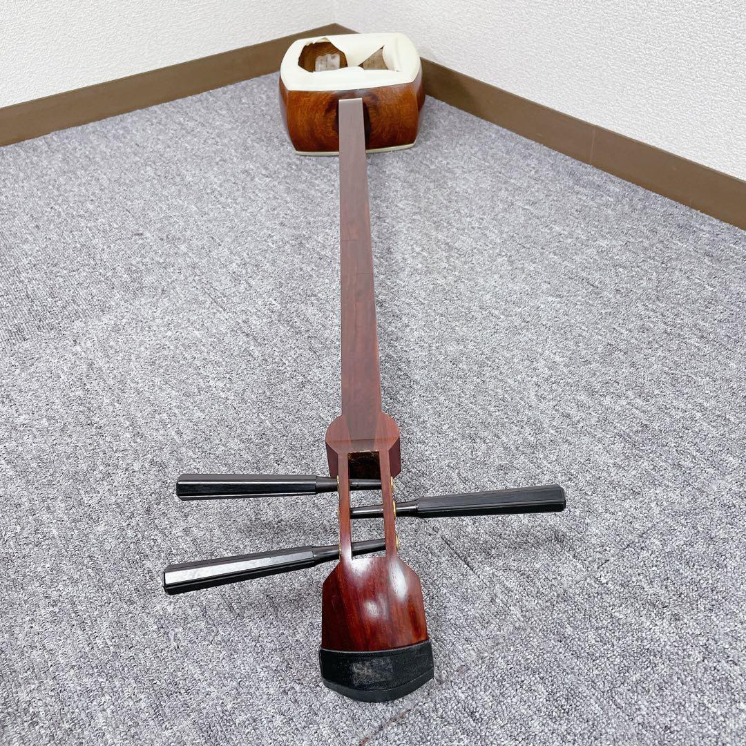 三味線 細棹 紅木 子持ち綾杉胴 一本溝 金細 和楽器