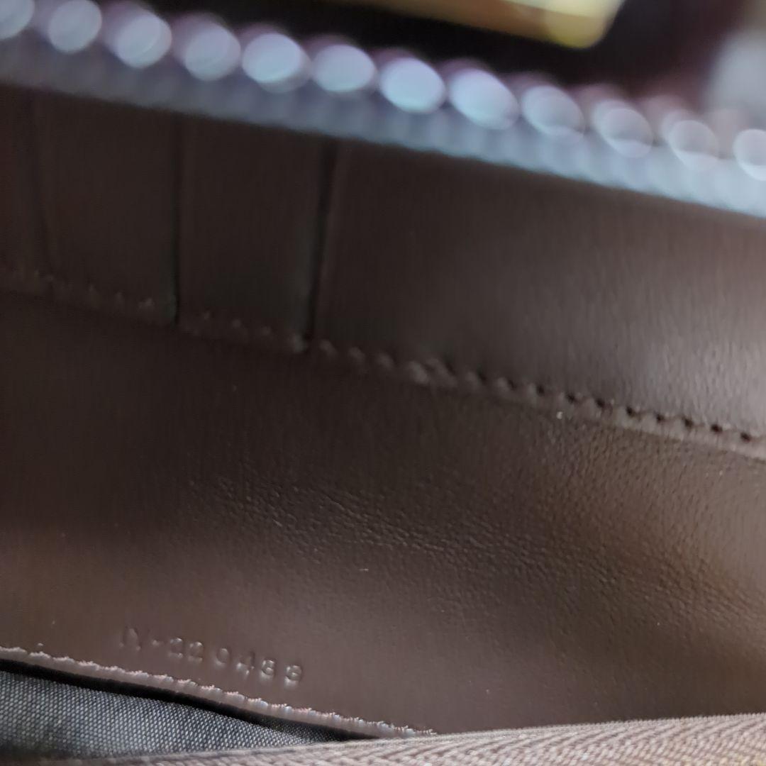 新品未使用　FERRAGAMO 　ワンダレディス　エナメル長財布　黒✕茶