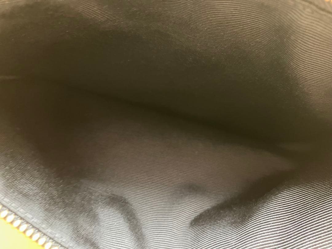 CELINE トリオ　ラージ　ブラック　レザー ショルダーバッグ