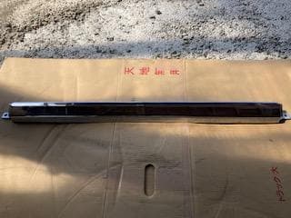 三菱ふそう　17モデル　スーパーグレート純正メッキバンパースカート３分割中央