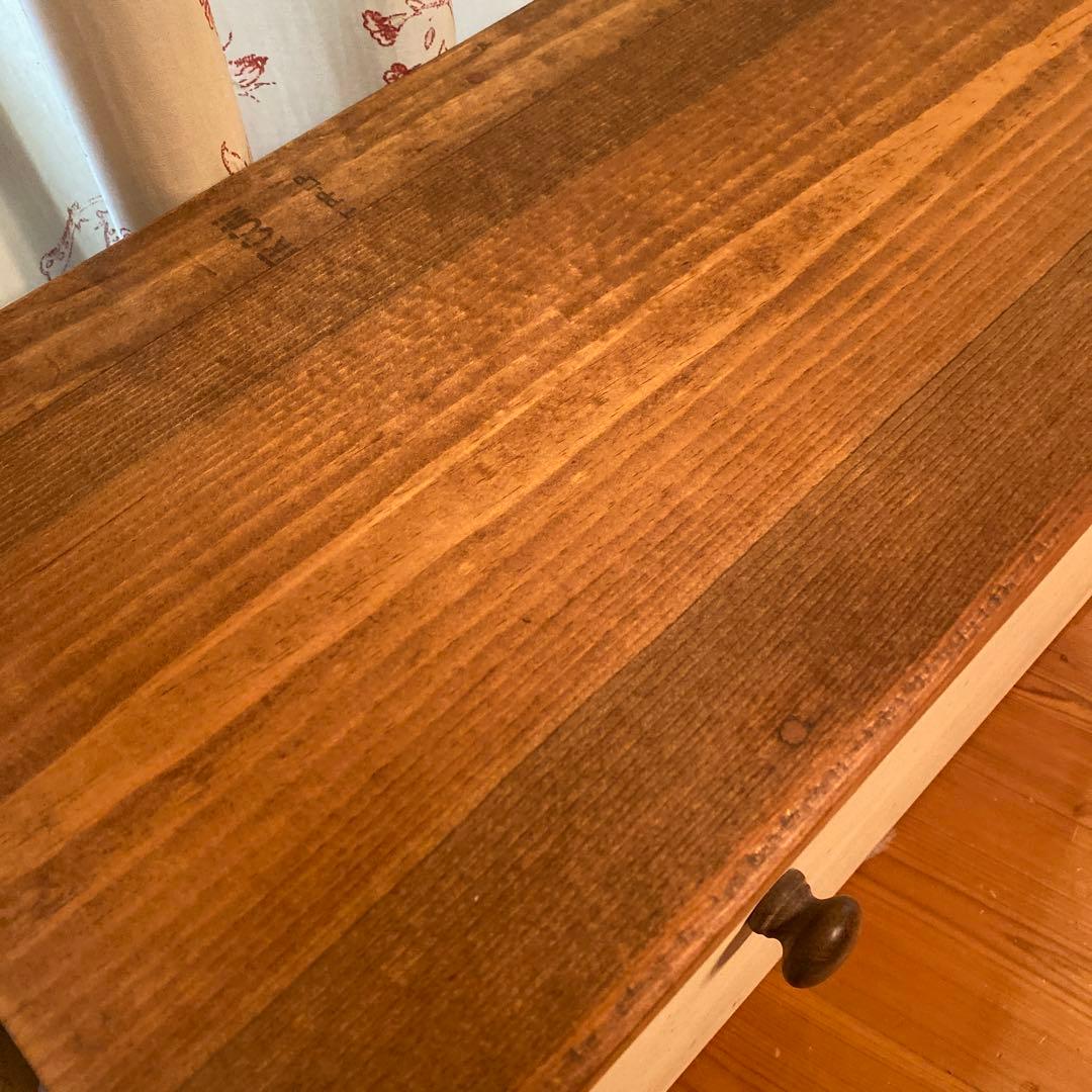 アンティークに仕上げた家具　アメリカンカントリー収納