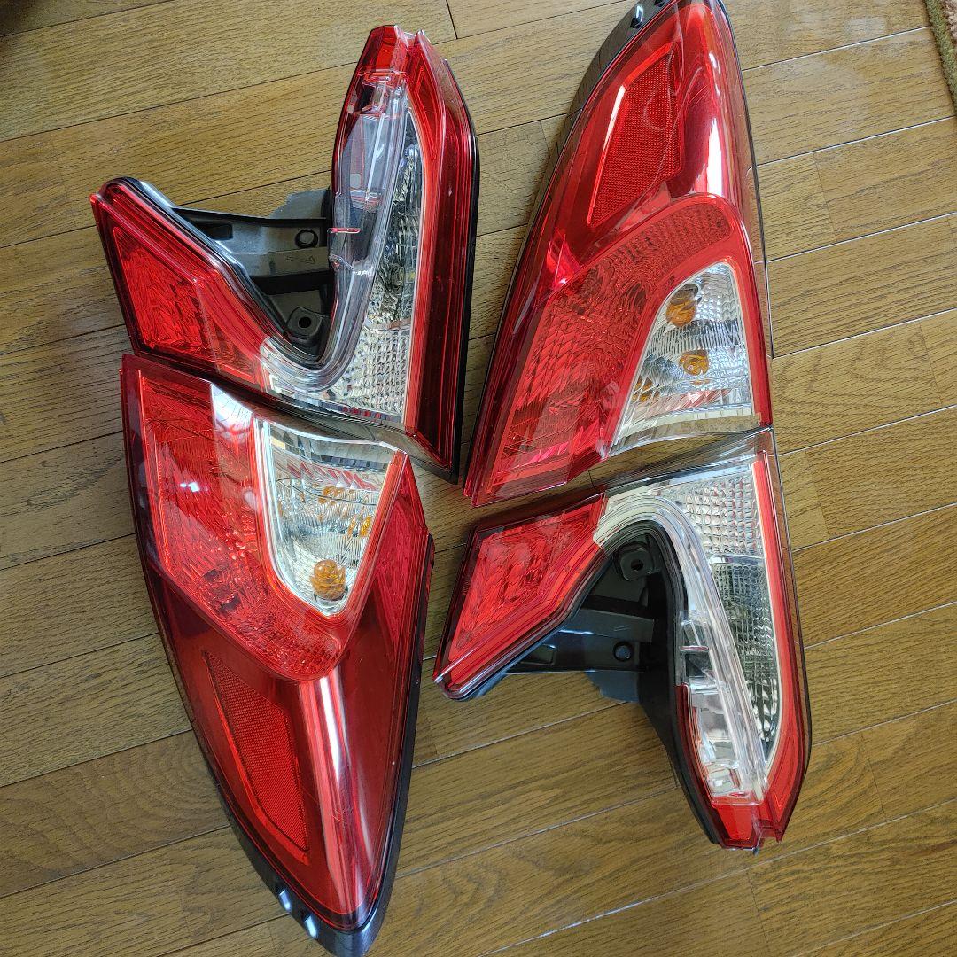 C-HR NGX-50 純正テールライト