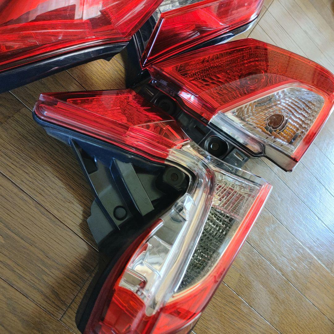 C-HR NGX-50 純正テールライト