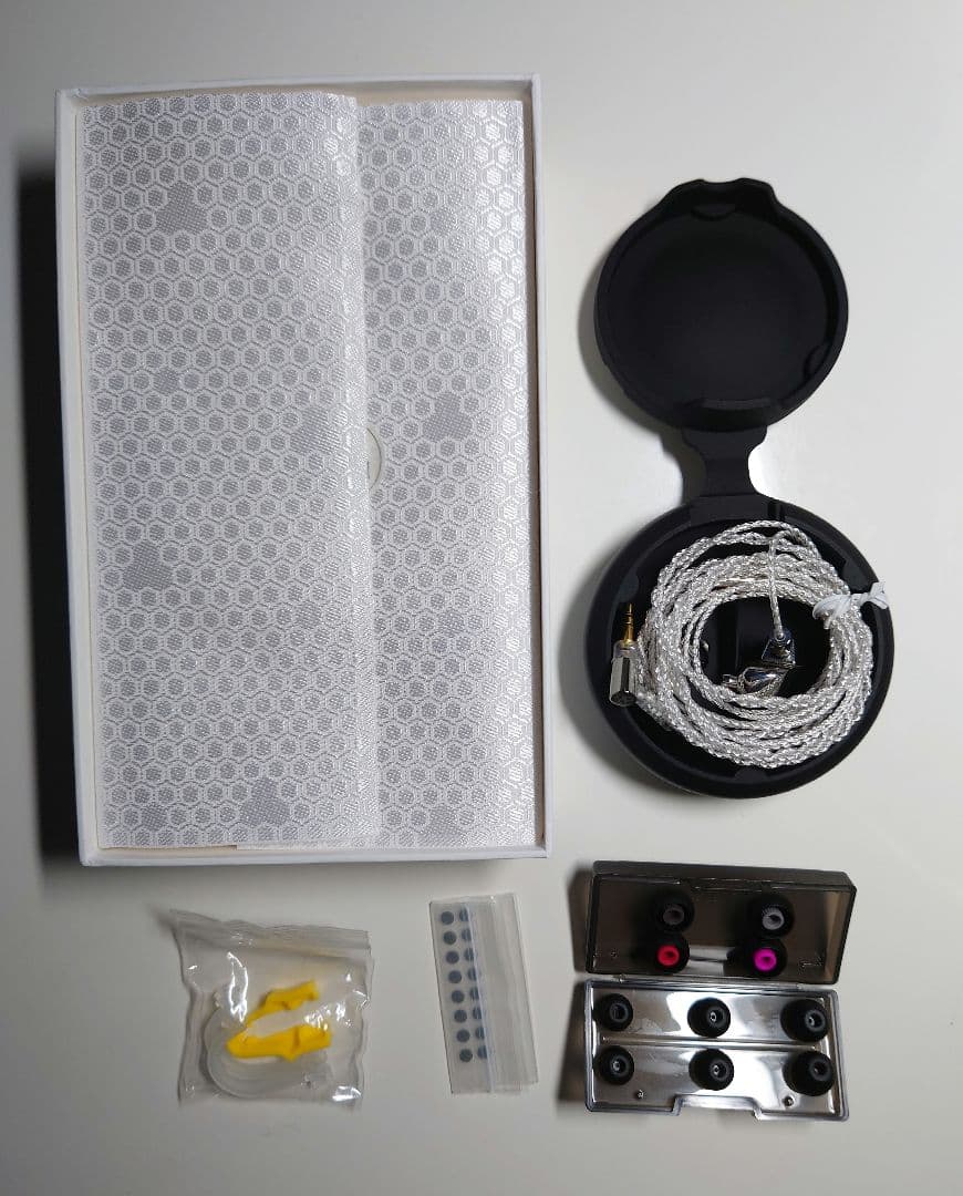 イヤホン final A8000