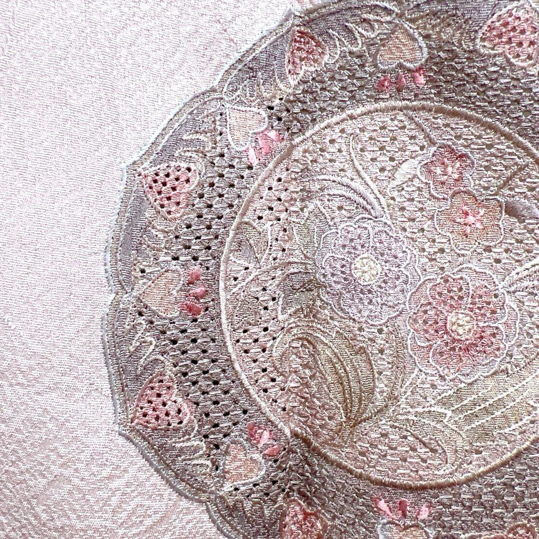 付け下げ　スワトウ刺繍　華紋　鏡裏文様　色紙　花模様　紋無し　着物　043k d