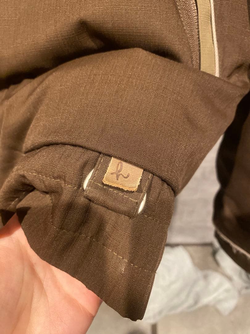 HOLDEN スノボウェア