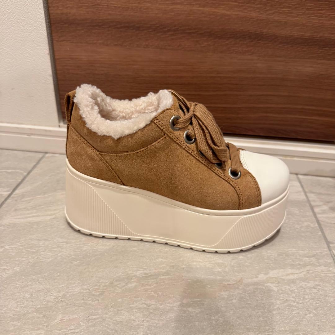 鈴木亜美　スニーカー　M