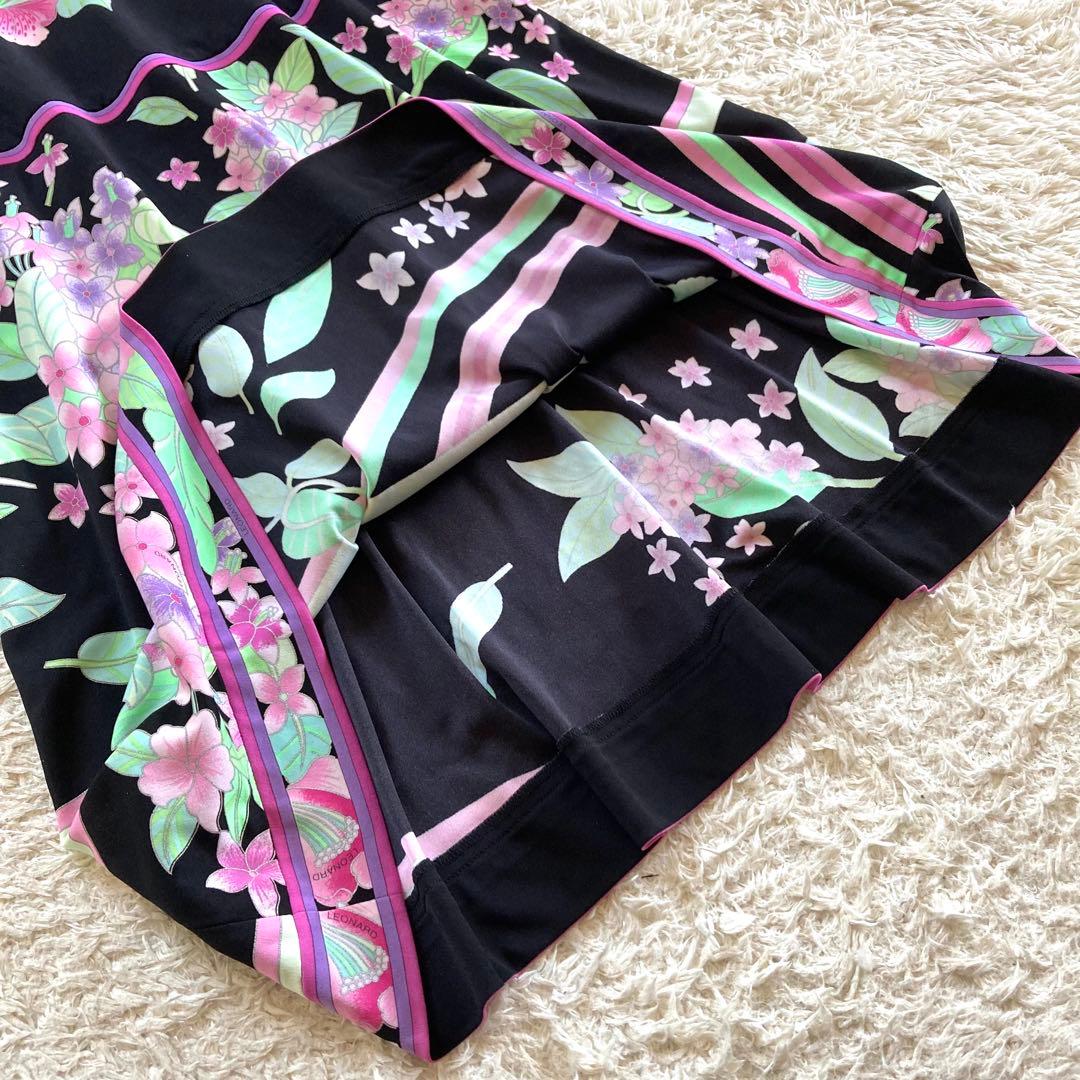【極美品/近年】レオナール カンカン ボタニカル 花柄トリム フレアワンピース