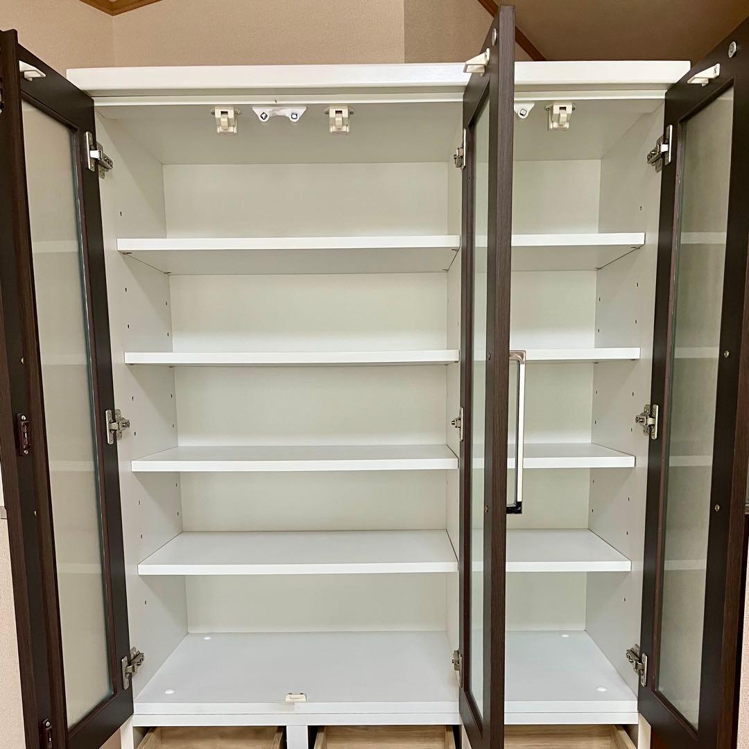 食器棚　３枚扉　ダークブラウン