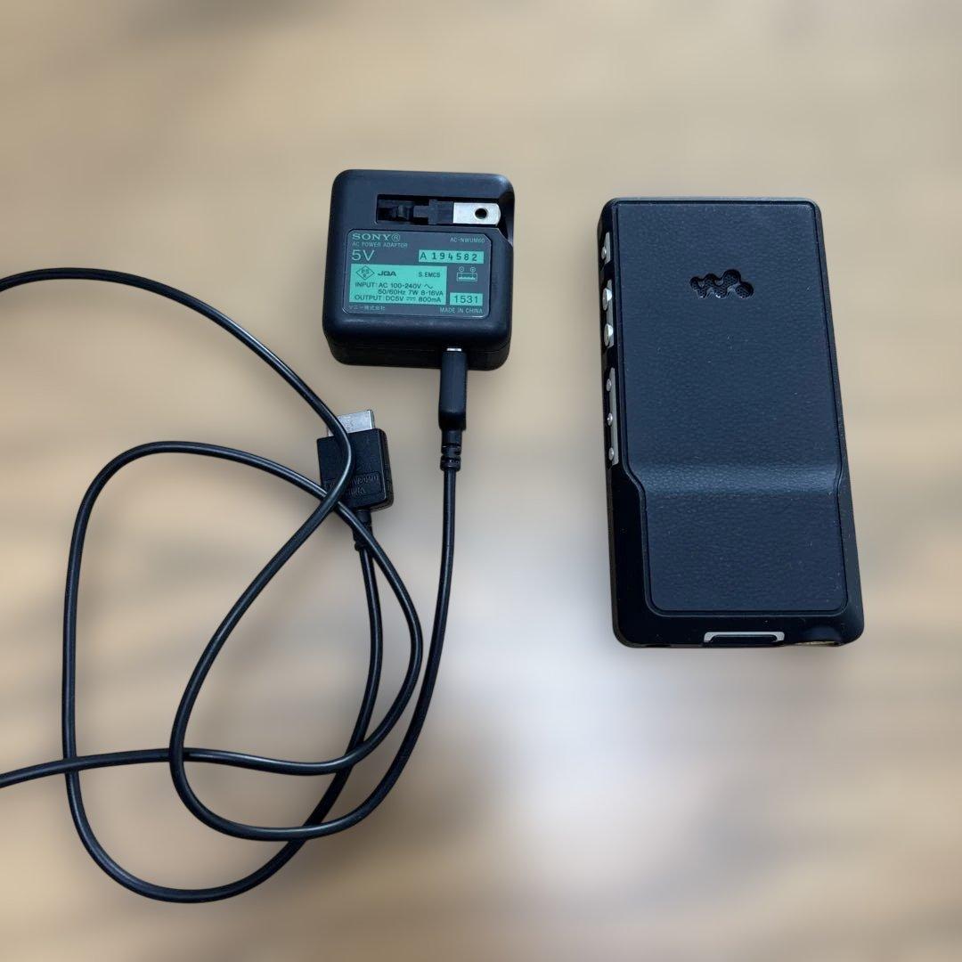【ひろ】SONY ウォークマン 充電器付き 128GB NWーZX1
