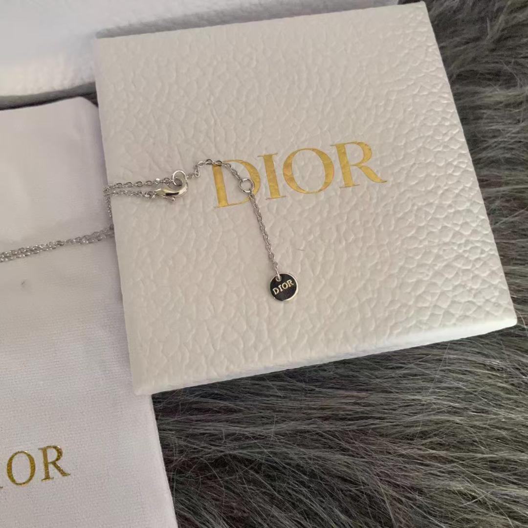 ロゴ ネックレス シルバー