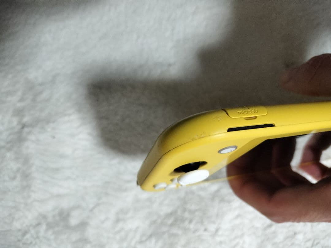 動作品Nintendo Switch Lite イエロー 本体