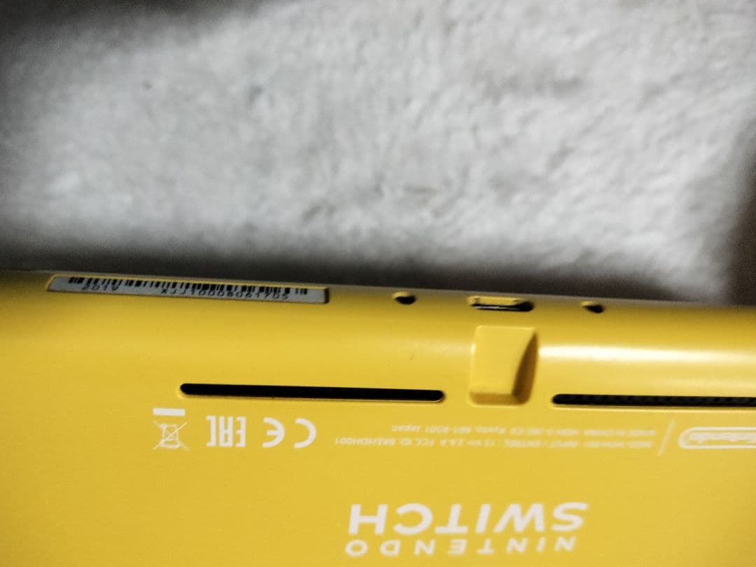 動作品Nintendo Switch Lite イエロー 本体