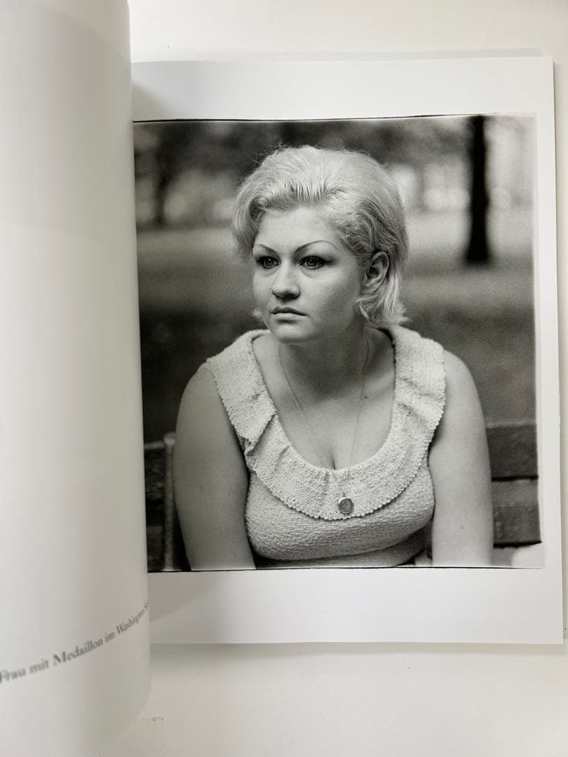 Diane Arbus ダイアン•アーバス　写真集　ドイツ語版