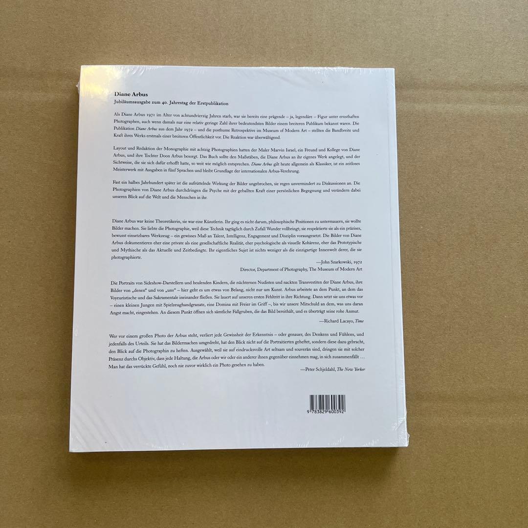 Diane Arbus ダイアン•アーバス　写真集　ドイツ語版