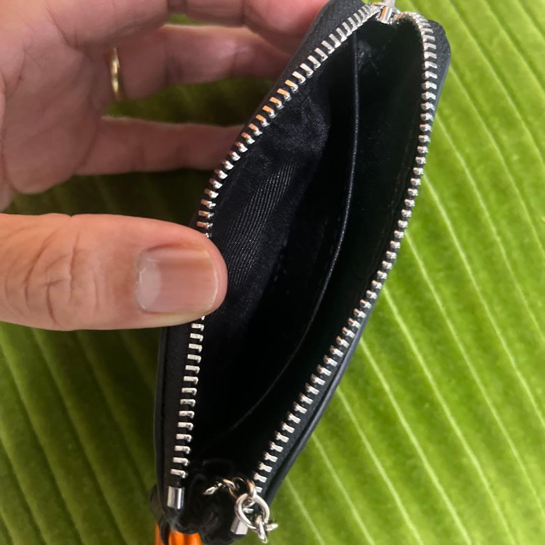 イアパピヨネ 「PEZ(ペッツ) ×ear」「牛革」カラビナ付きパス＆キーケース