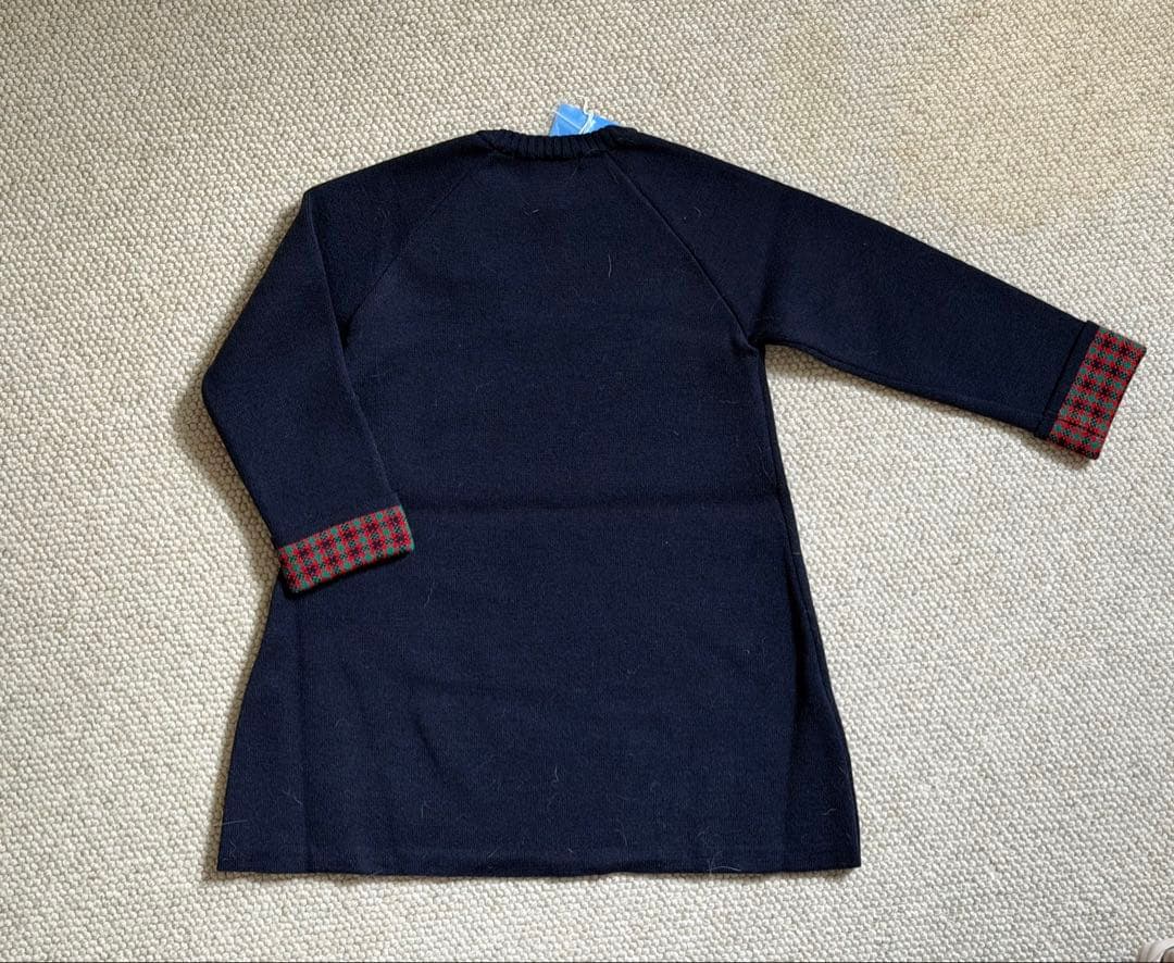 ファミリア　ネイビーのニットワンピース