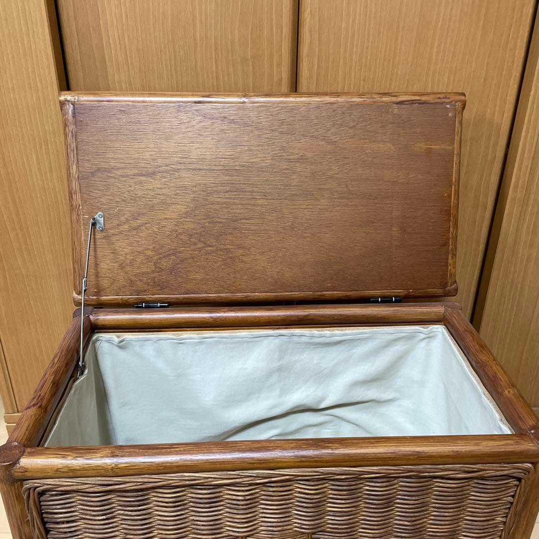 籐　蓋・布張り収納ボックス　コンテナ　アンティーク　アジアン