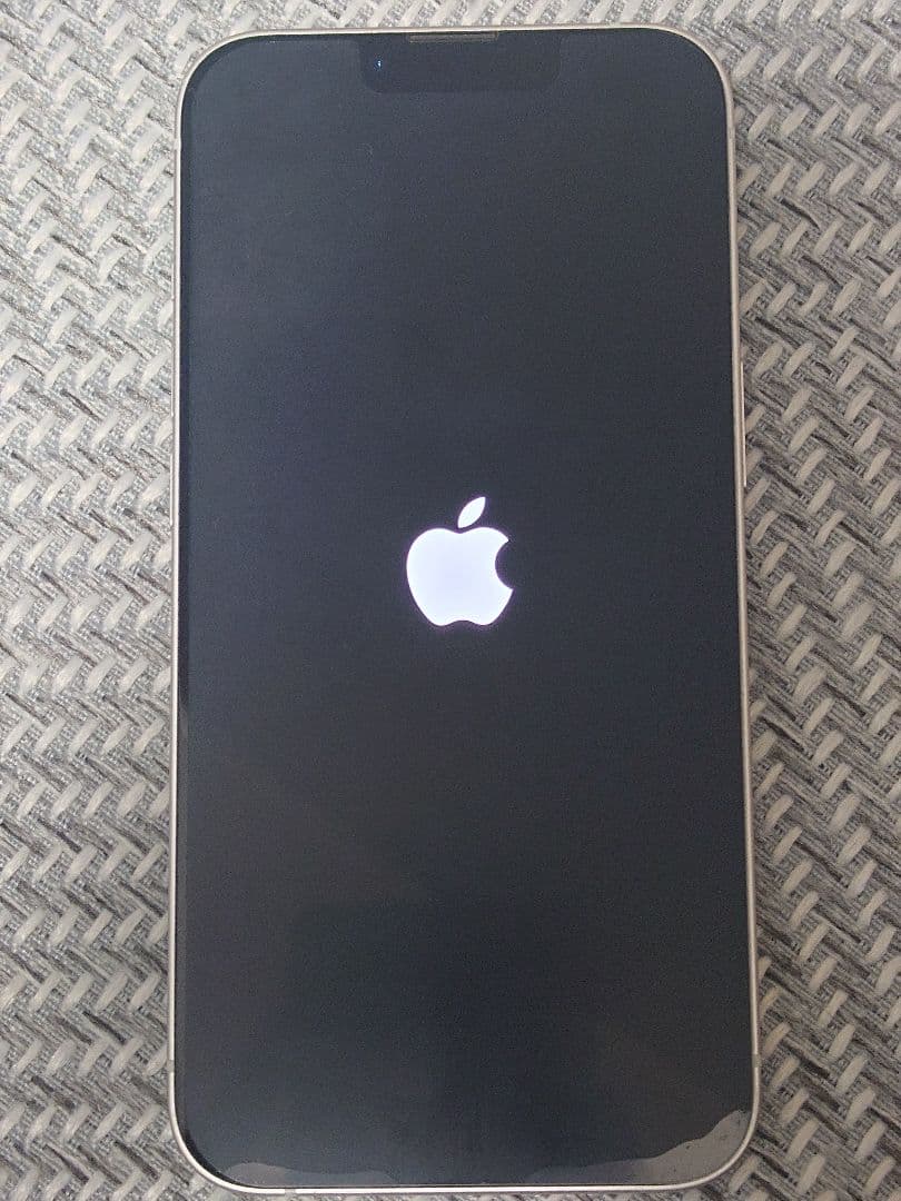 Apple iPhone13 128GB スターライト