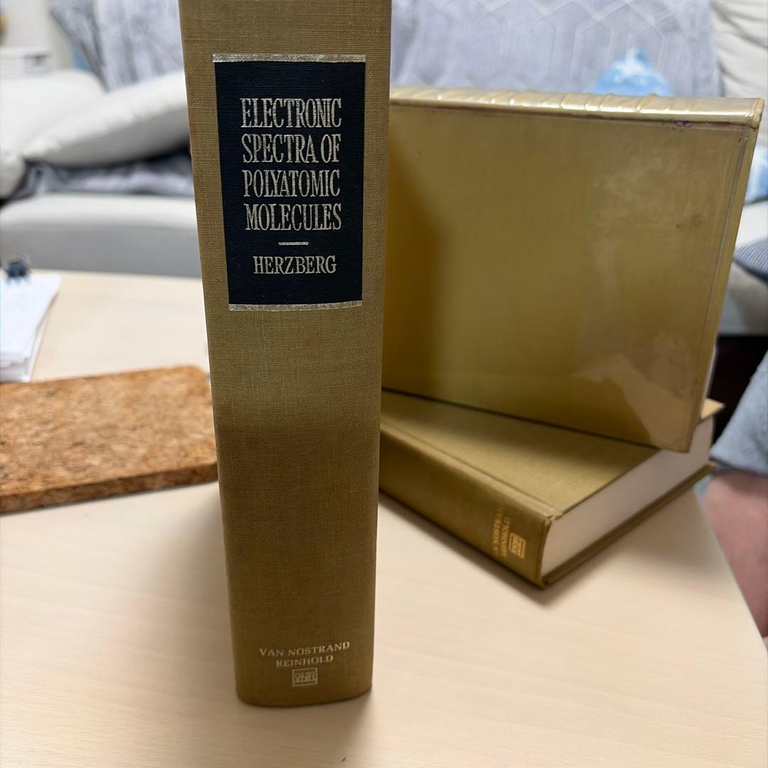 人文 Electronic Spectra of Polyatomic Molecul