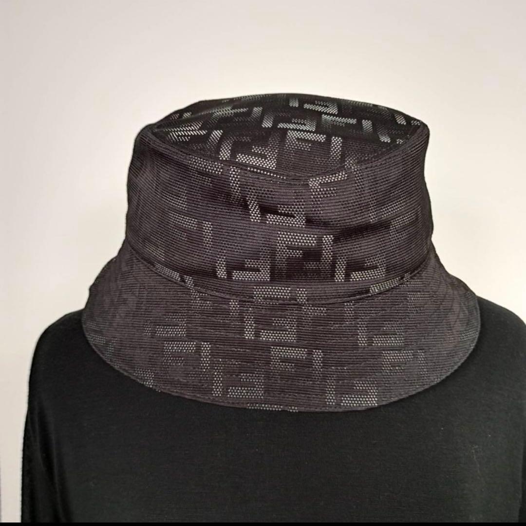 FENDI テクニカルファブリック　バケットハット 黒 22ss【値引不可】