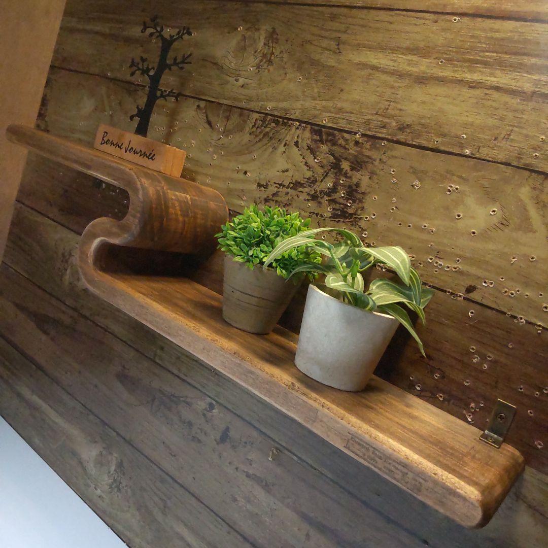 曲線デザイン　ウォールシェルフ　飾り棚　　エボニーブラック　懐深め２型