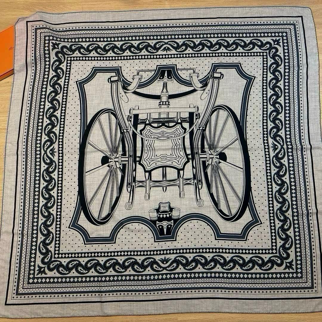 エルメス　カレジェアン　四輪馬車の車輪バンダナ　カシシル　カシミアシルク　140