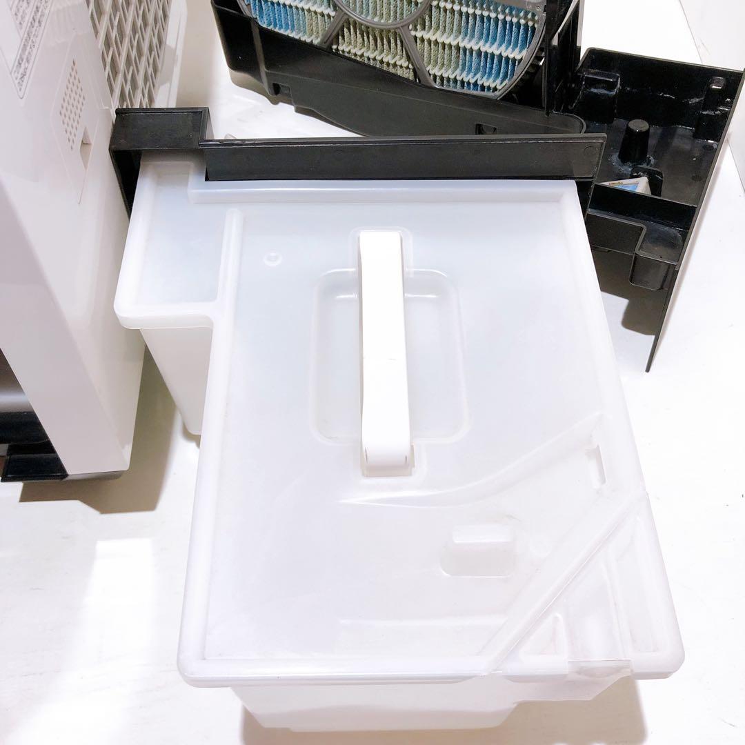 ☆シャープ 除加湿空気清浄機 KC-HD70-W 2017年製