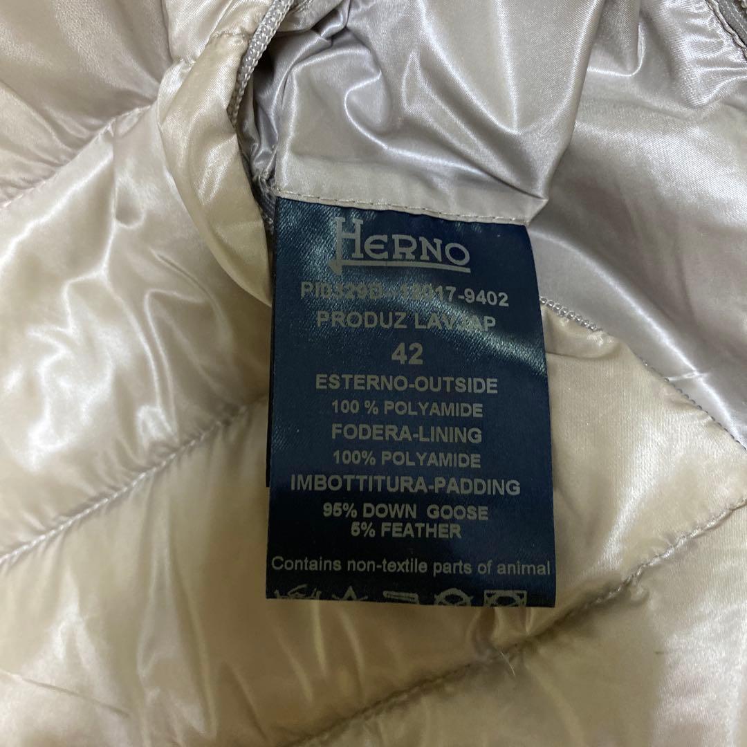 Herno フード付きシルバーキルティングダウンベストロング