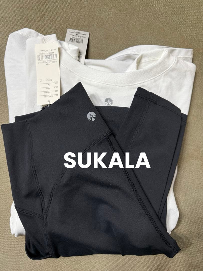 早い者勝ち！最終値下げ　トレンカレギンス＆長袖トップスセット